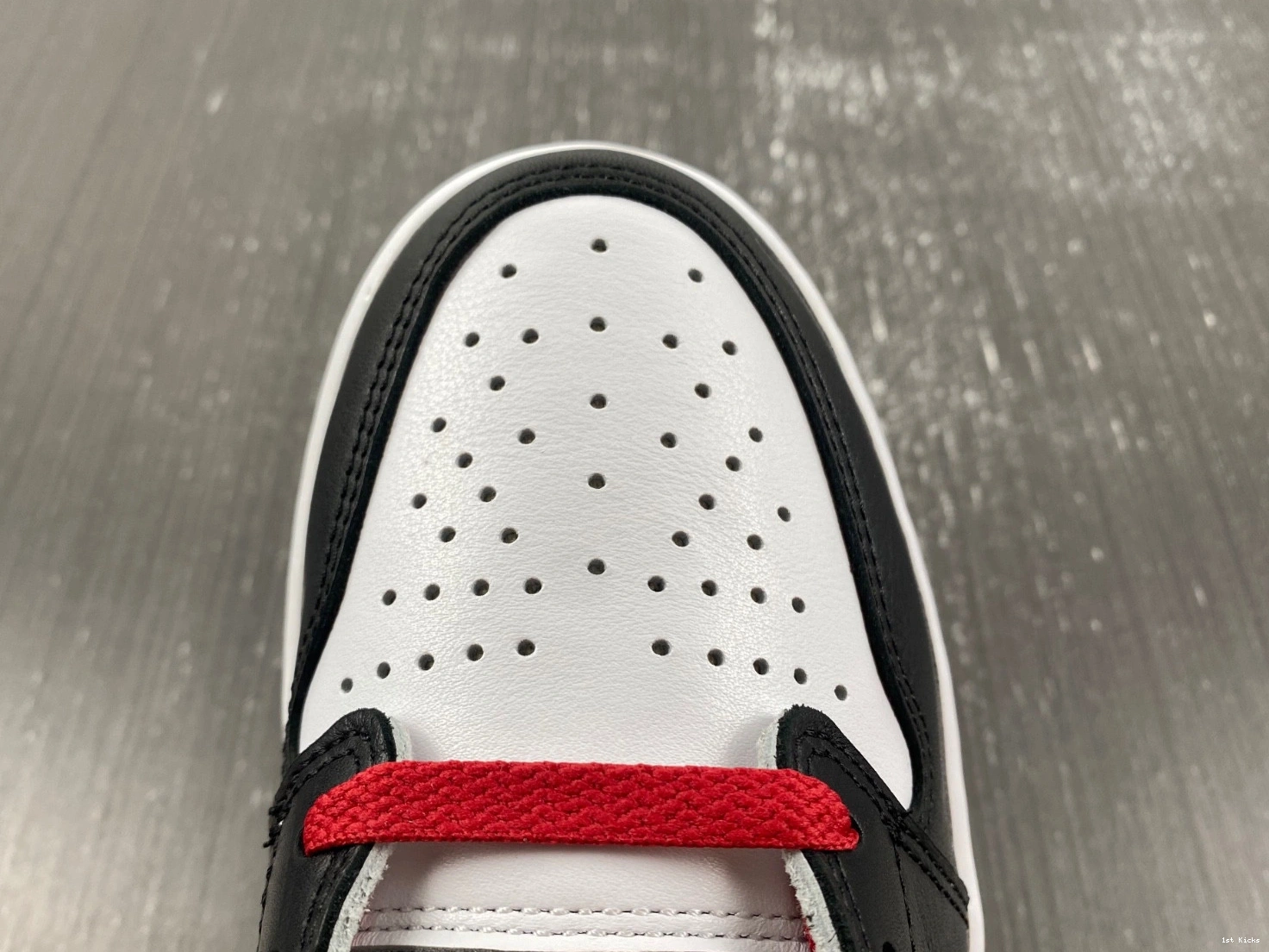 Jordan Toe - 1 Retro Low OG CZ0790-106 Black 0518